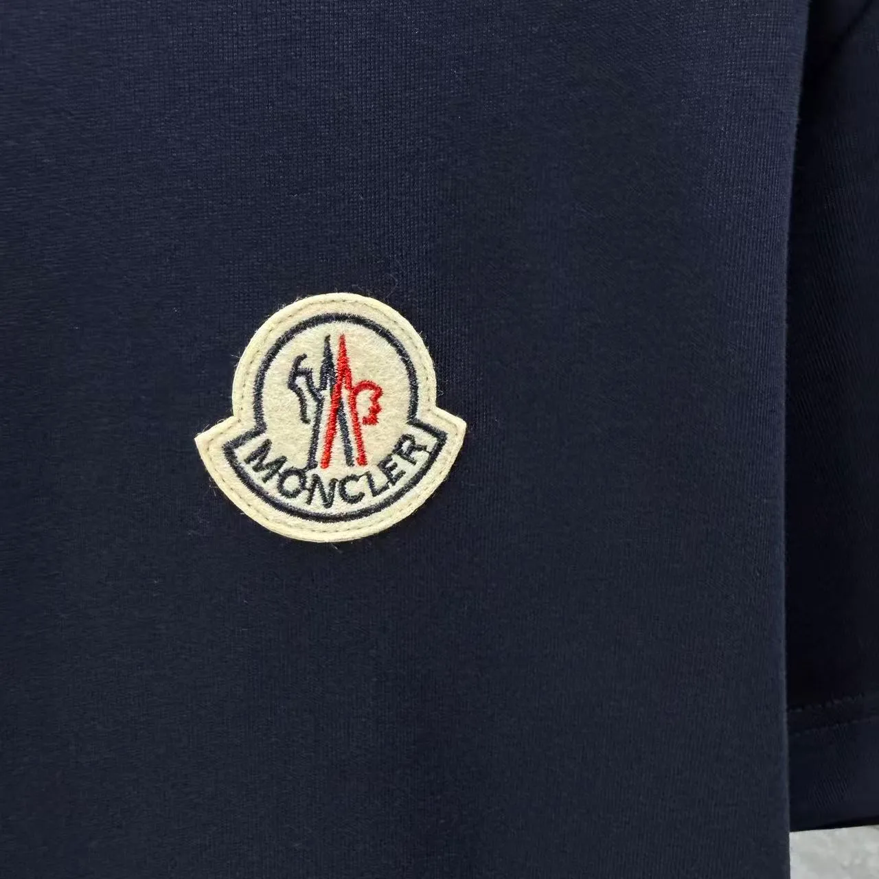 MONCL* * 2026 New Arrival T logo ：Black White Dark Blue Sizes：S M L XL XXL